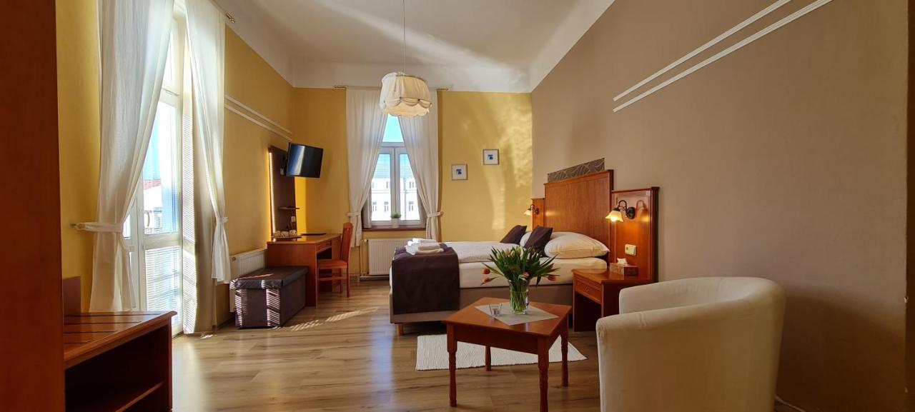 Elektra Guest house